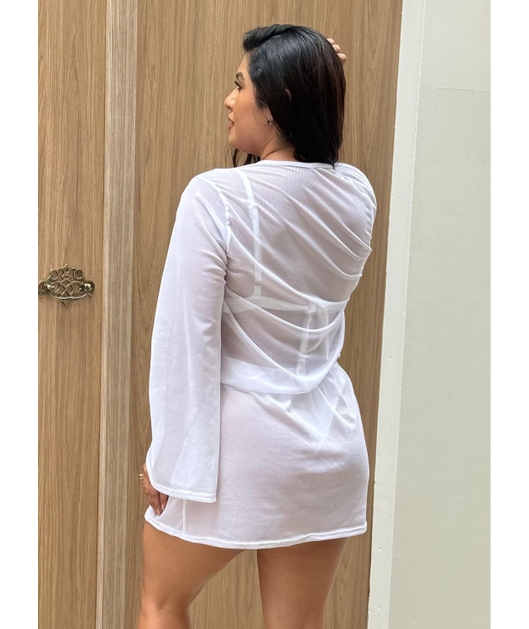 SAÍDA DE PRAIA DECOTE BRANCA NO TULE