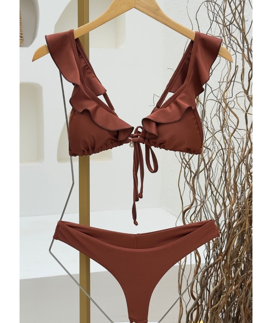 BIQUÍNI CORTININHA BABADO CALCINHA ASA DELTA MARROM COLEÇÃO COR DO PECADO