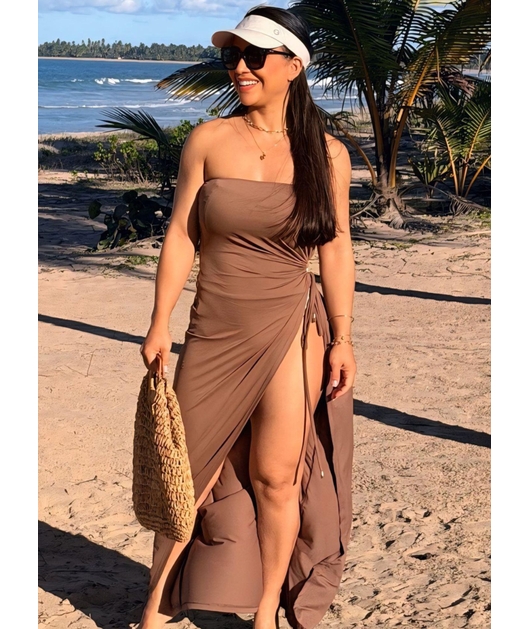 SAÍDA DE PRAIA TOMARA QUE CAIA LONGO COM RECORTE LATERAL MARROM COLEÇÃO CARIBENHA