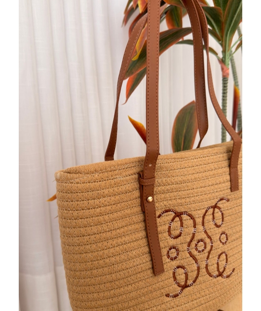 BOLSA MEDIA COM ALÇAS E BORDADO MARROM