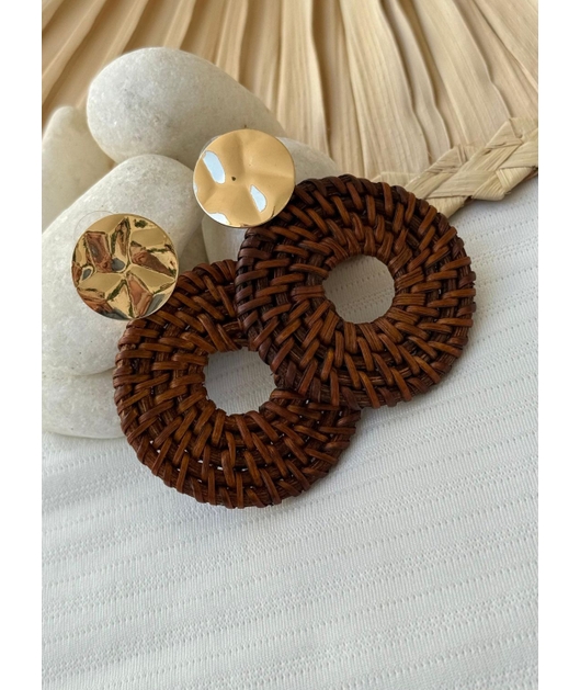 ACESSÓRIO DE PRAIA BRINCO REDONDO EM PALHA MARROM