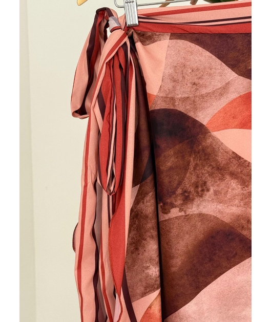 SAÍDA DE PRAIA PÁREO ESTAMPA TONS TERROSOS