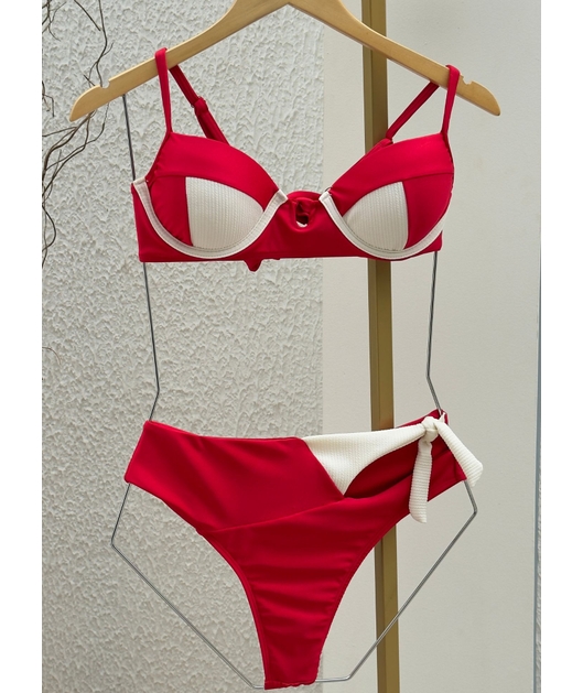 BIQUÍNI MEIA TAÇA BICOLOR CALCINHA RECORTE LATETAL VERMELHO COLEÇÃO NÁUTICA