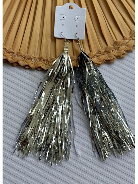 ACESSÓRIO BRINCO POMPOM PRATA