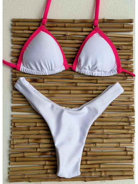 BIQUÍNI CORTININHA CALCINHA ASA DELTA BRANCO COM DETALHE ROSA NEON COLEÇÃO ESQUENTA FOLIA