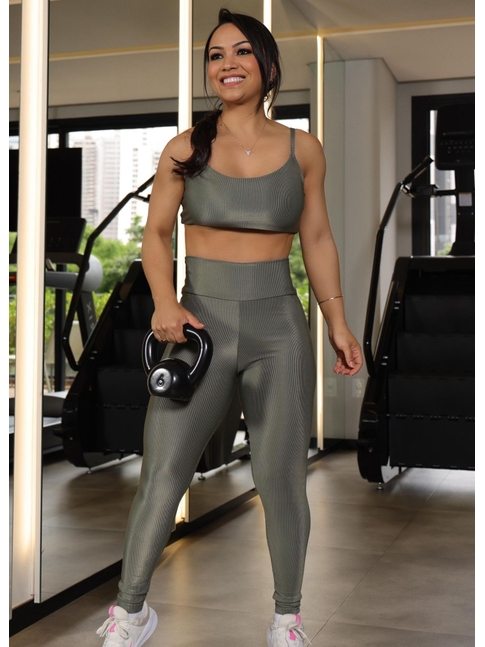 CONJUNTO FITNESS TOP COM CALÇA VERDE MILITAR COLEÇÃO FEBELA MOVE