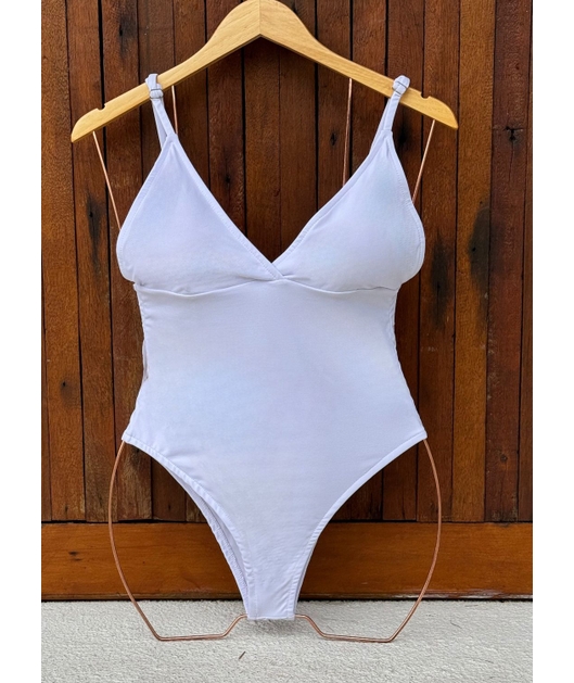 MAIÔ TRADICIONAL DECOTE V BRANCO COLEÇÃO FLORESCER