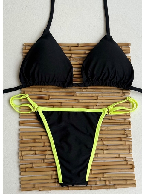 BIQUÍNI CORTININHA CALCINHA COM REGULADOR PRETO COM DETALHE VERDE NEON COLEÇÃO ESQUENTA FOLIA