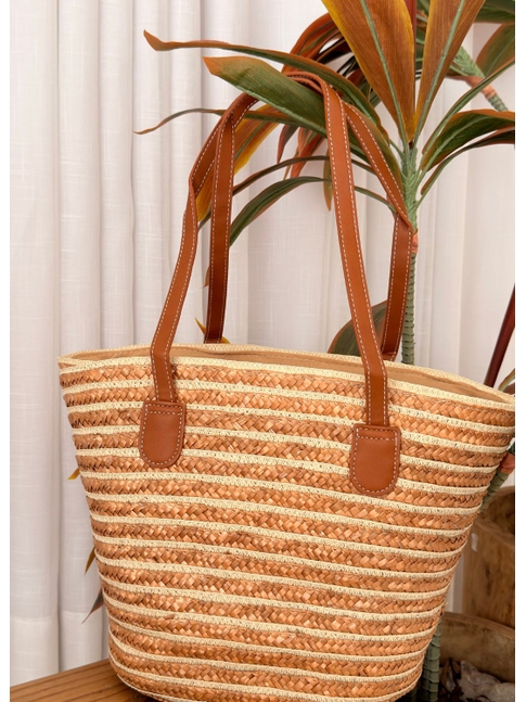 BOLSA ESTRUTURA EM PALHA NATURAL COM ALÇAS MARROM