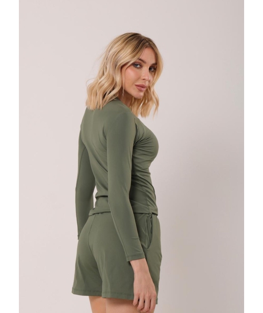 CONJUNTO FEMININA DE PROTEÇÃO UV CAMISA COM SHORT VERDE MILITAR